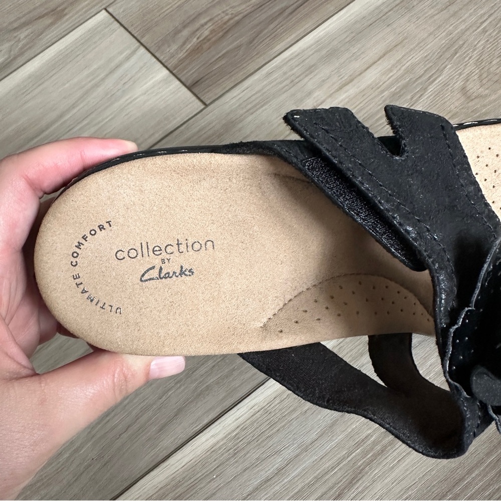 Clarks Laurieann Gema Black Floral Thong Sandals Comfort Adjustable Women’s 9 - Picture 6 of 13